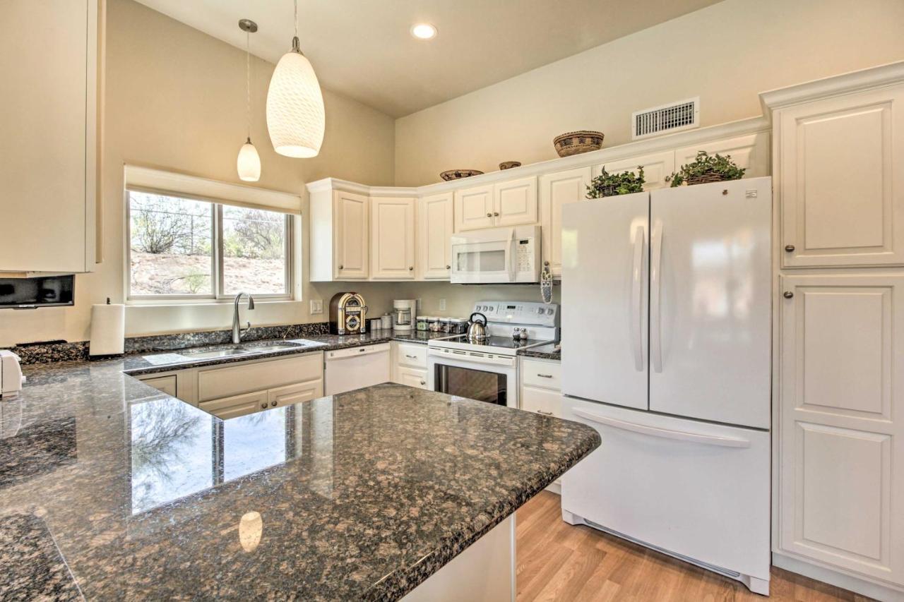 Lovely Tucson Home With Private Pool And Hot Tub! Bagian luar foto